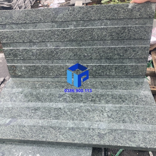 đá chạy chỉ dẫn hướng cpc xanh 30x60 