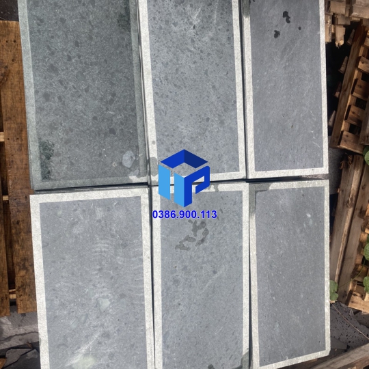 đá xanh mài chừa viền 30x60