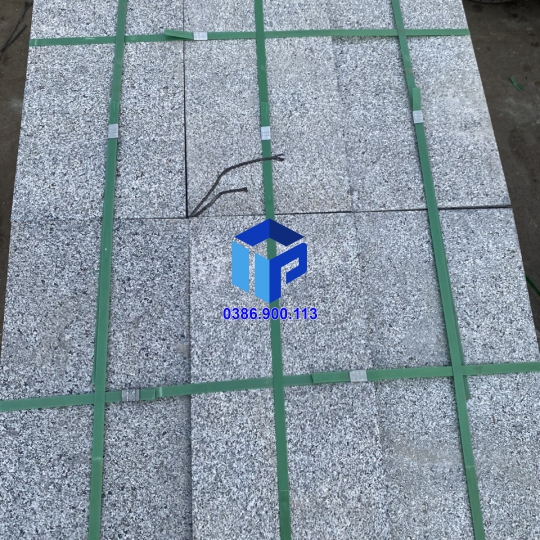 đá sân vườn Sông Hinh khò 30x60