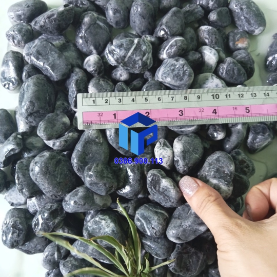 Sỏi tự nhiên đen vò
