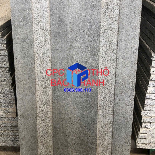 ĐÁ CAMPHUCHIA  THÔ 30X60 BÀO 2 RÃNH 