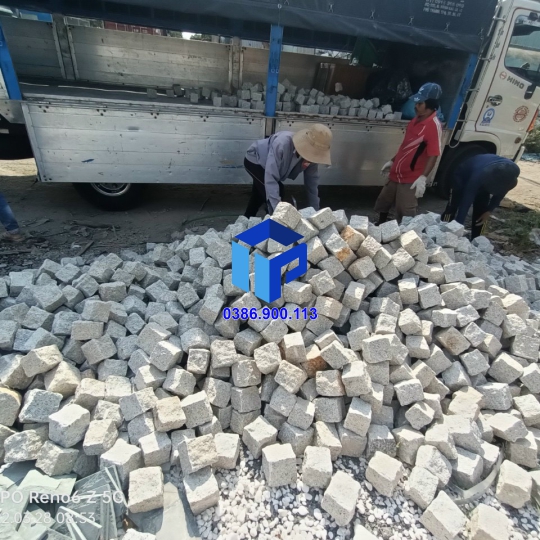 ĐÁ CHẺ XÂY MÓNG NHÀ