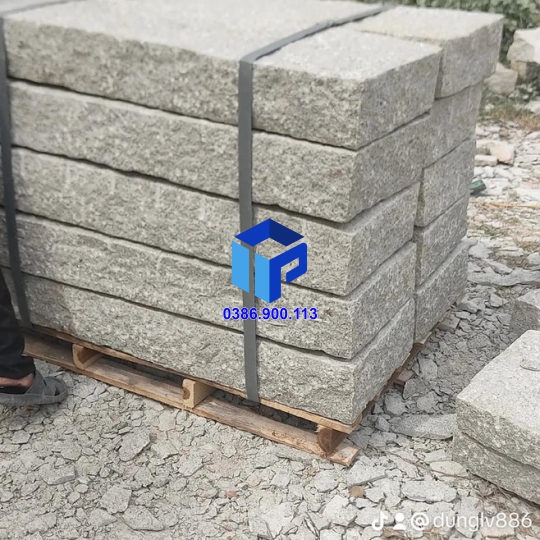 ĐÁ LÁT SÂN MÈ TRẮNG PHƯỚC HÒA